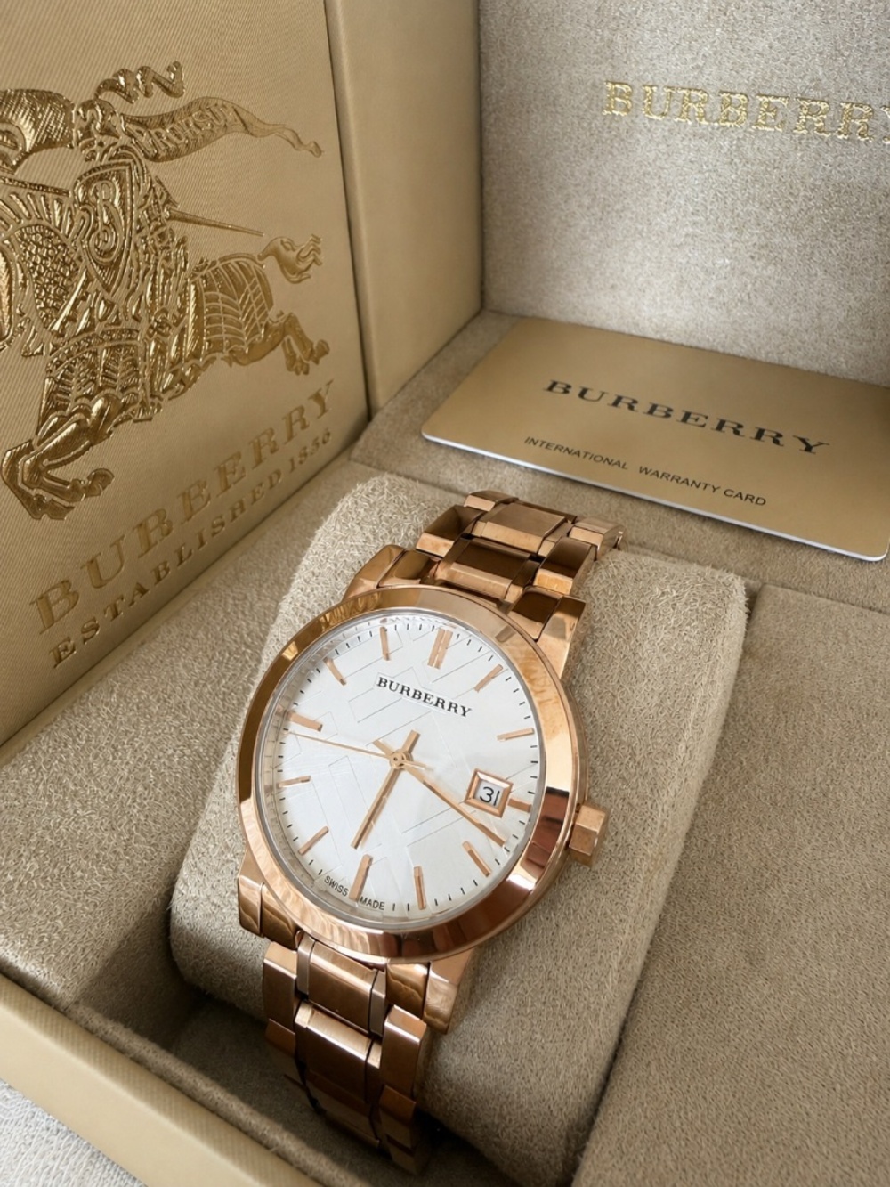 BRAND NEW Burberry Rose Gold Watch BU9104